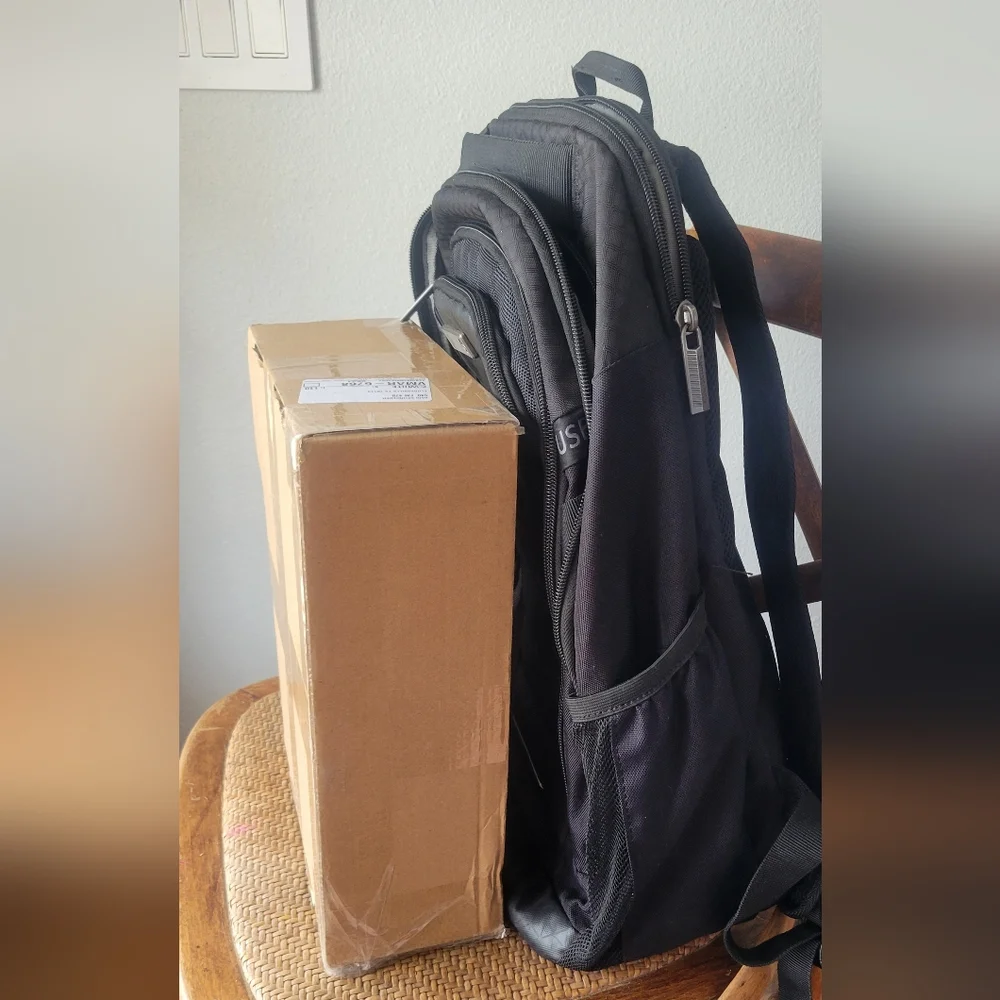 Carrier GSD Solid Black Tech Backpack